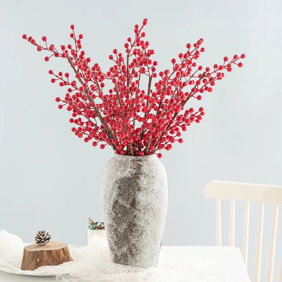 smr Künstliche Holly Pflanze mit roten Beeren für Weihnachtsdekoration und Tischgestecke, 2 oder 4 Stück - Bild 6