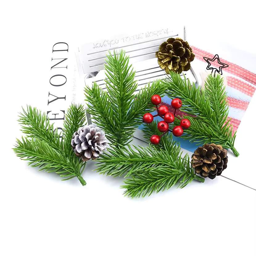 XIAOYINMO Künstliche Pflanzen in Grün für Weihnachtsdekoration, Hochzeit und DIY-Geschenke als Tischdekoration oder Kranz-Zubehör - Bild 2