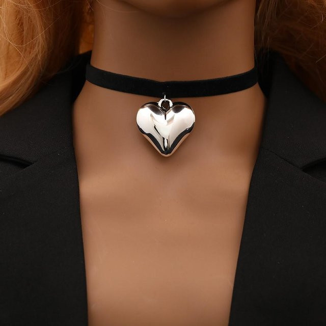 Choker-Halskette Liebesherz Anhänger, schwarzer Samt, Damen - Bild 1