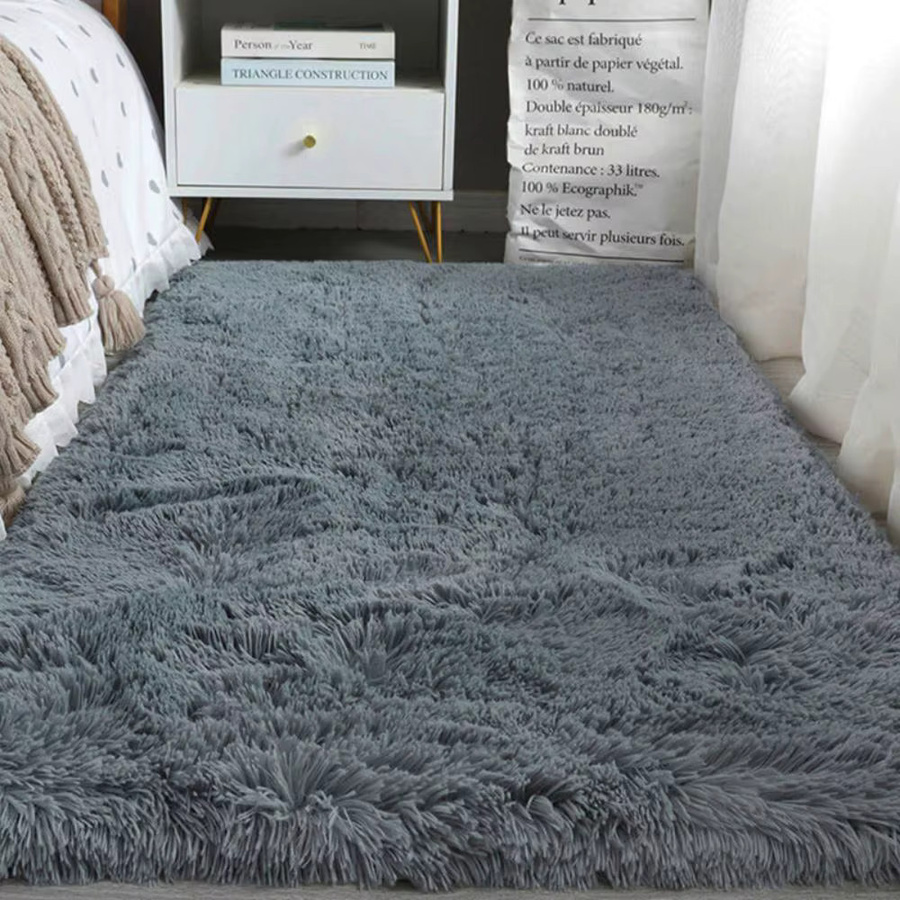 VIKAMA Seiden- und Wollteppich in Schwarz, einfarbig und schmutzabweisend im minimalistischen Stil für dein Schlafzimmer - Bild 3