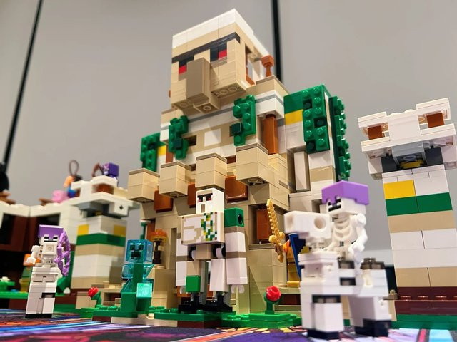 Spot Eisenpuppen-Festung, Modellbausatz, Fantasy, Minecraft - Bild 1
