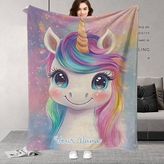 Personalisierte Namensdecke von ZIZ mit magischem Regenbogen-Einhorn-Design in Multicolour - Bild 1