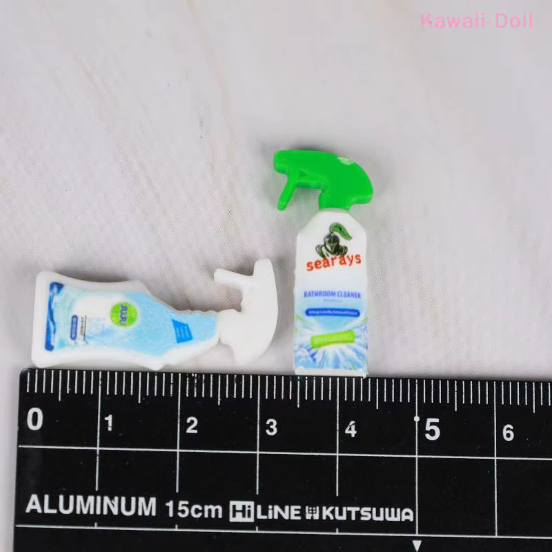 DIAPER&CORED Miniatur Simulations-Reinigungsmittel, Puppen-Zubehör, 2-teiliges Set - Bild 3