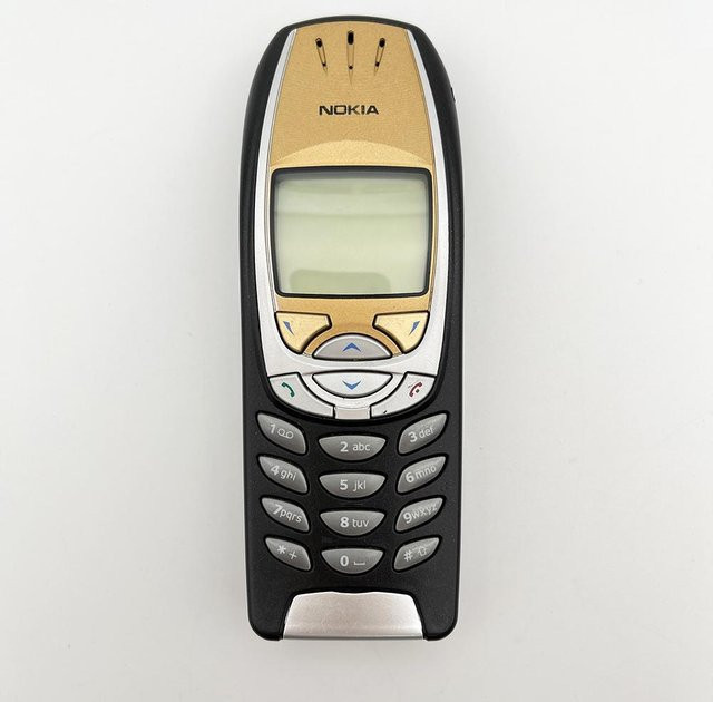 Generalüberholtes Nokia 6310i Mobiltelefon in Schwarz mit 1 SIM-Karte, 1 Akku und 1 Ladegerät - Bild 1