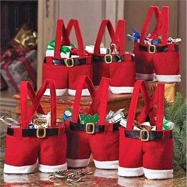 2er-Set Weihnachtsgeschenktüten in Rot zur Dekoration für Süßigkeiten und Geschenke - Bild 1