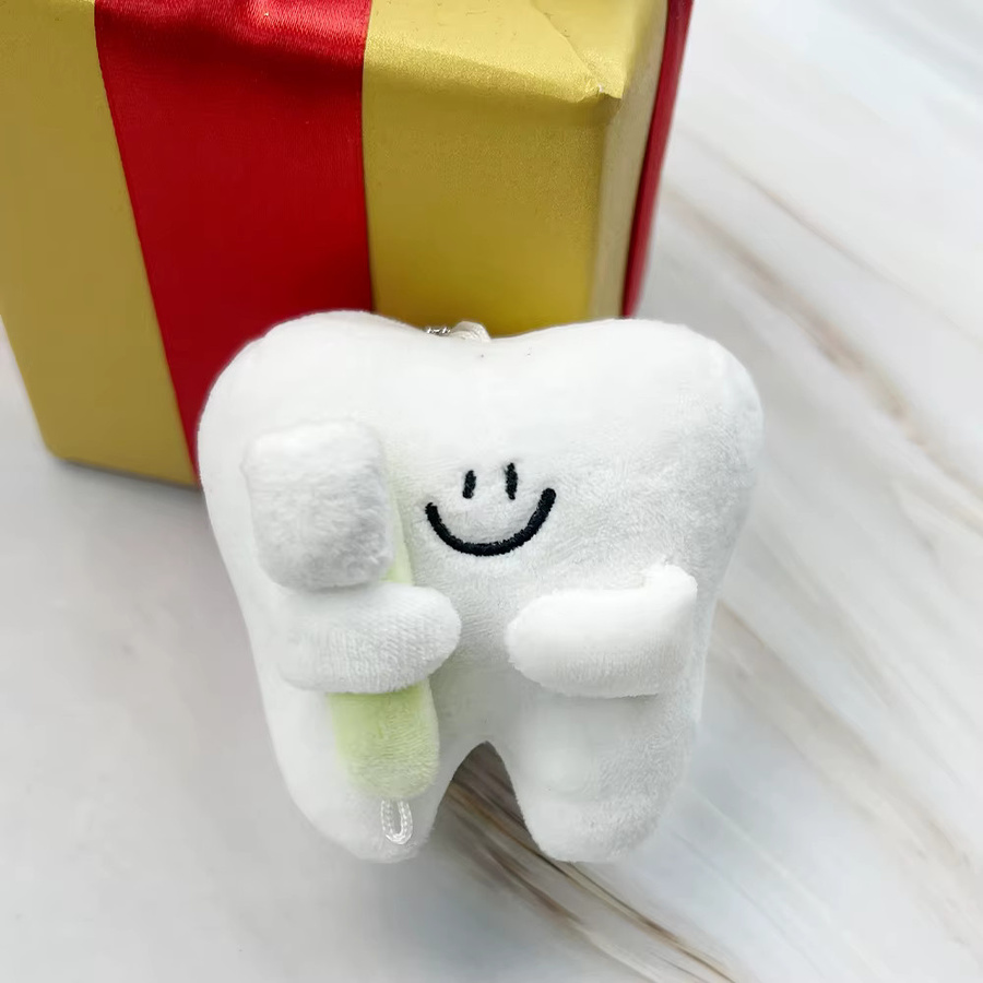 YOUYA DENTAL Zahnbürsten Anhänger in Zahnform als hängende Dekoration für Kinder in Weiß - Bild 3
