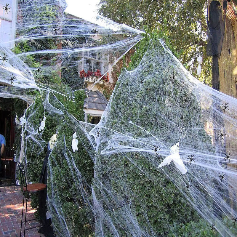 Künstliches Halloween Spinnennetz mit Spinnen für Spukhaus Dekorationen in Weiß und Grün aus Textil - Bild 4