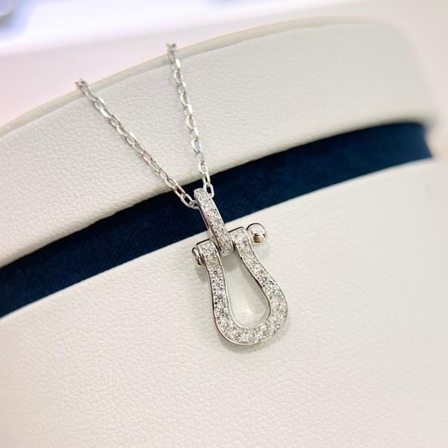 Wucifang Jewelry Anhänger Hufeisen-Schnallenkette mit Vollbesatz, Silber, Zirkonia, Unisex - Bild 1