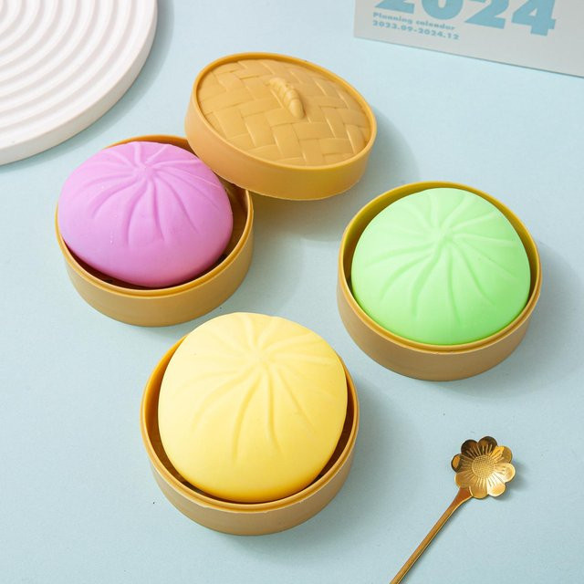 PRELEXT Squishy Knödel, Stressabbau Fidget Spielzeug, Buntes Simulationsessen, beige - Bild 1