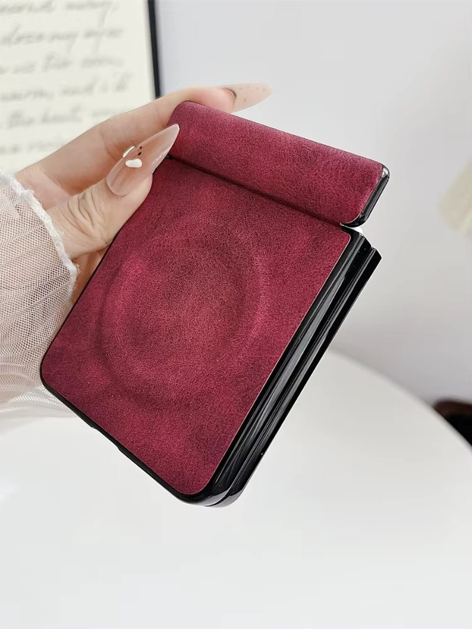 Luxuriöse Lammfell-Handyhülle für Samsung Galaxy Z Flip 7 mit MagSafe Magnetischem Laden und Scharnier-Schutz, Farbe: Grau - Bild 3