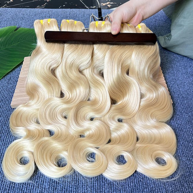 Body Wave Echthaar-Bündel, blond gefärbt, gewellte Virgin-Haarverlängerungen - Bild 1
