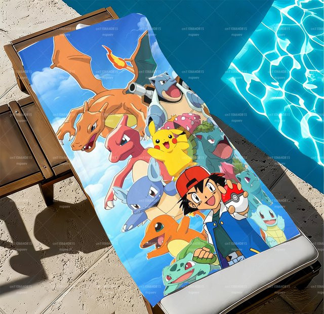 Pokemon Ash & Starter Team Strandtuch mit Charizard, Pikachu und Squirtle, Mikrofaser-Handtuch in Multicolour, schnell trocknend und sandfrei - Bild 1