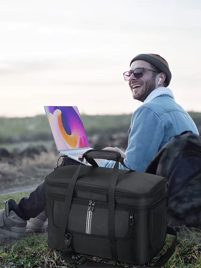 DJI Tragetasche für Power 1000 Kraftstation in Schwarz mit Schultergurt und Griff - Bild 1