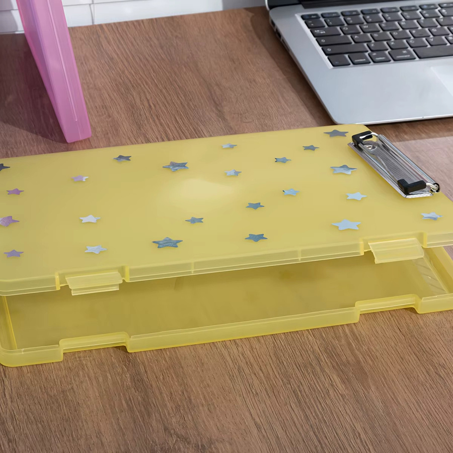 Gelber A4 Ordner aus Kunststoff mit Stern-Aufkleber für Schule und Büro - Bild 1