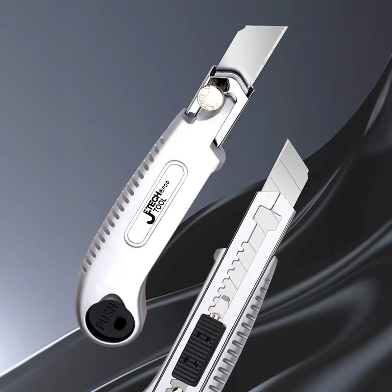 Einziehbares Allzweckmesser aus Edelstahl in Silber mit 5 Klingen und Aufbewahrungsdesign - Bild 3