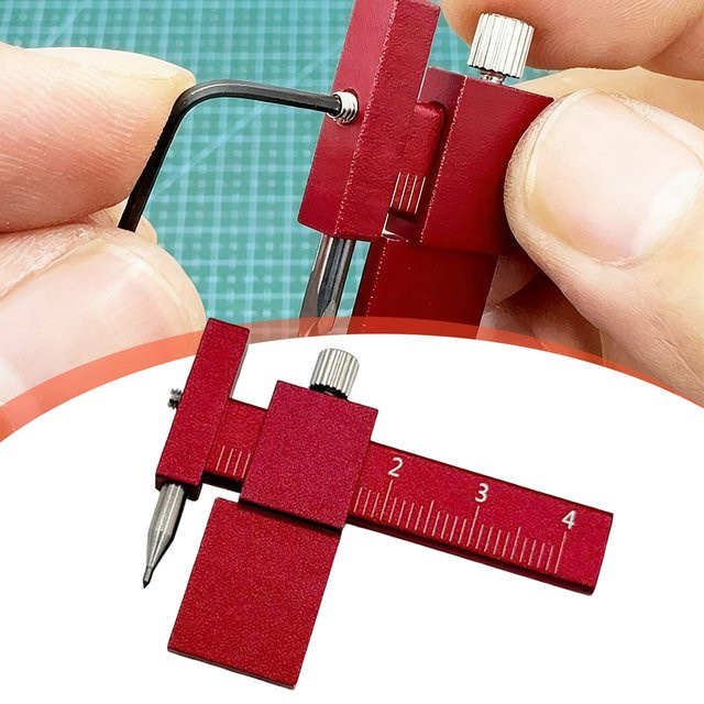 Paralleles Anreißlineal aus Metall in Rot für konturisometrische Modellierungen - Bild 1