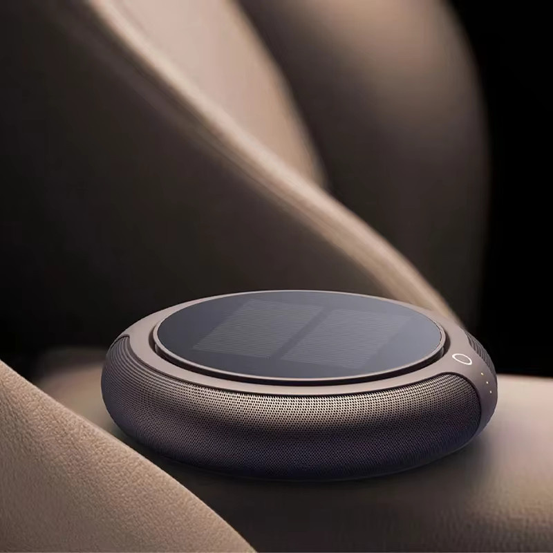 HAOYUNMA Drahtloser tragbarer Auto-Luftreiniger mit Solar-Negativ-Ionen-Technologie und USB-Anschluss zur Geruchsentfernung in Schwarz und Gold - Bild 4