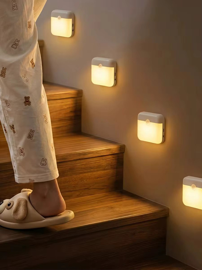 LED-Nachtlicht mit Bewegungssensor von ledcbet, USB wiederaufladbare Schrankbeleuchtung in Weiß für Küche, Schlafzimmer, Treppe und Flur - Bild 6