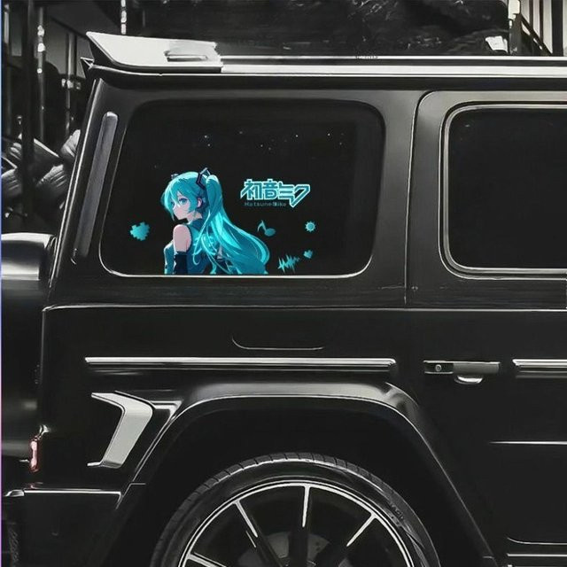 Bandai Anime Hatsune Miku Aufkleber, wasserfeste Cartoon-Dekoration in Multicolour für Auto, E-Bike, Motorrad, Helm und Gepäck - Bild 1