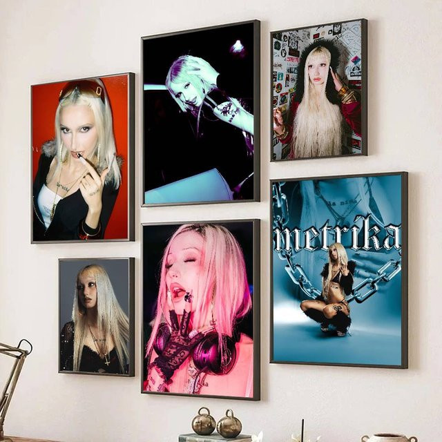 Selbstklebendes M-Metrika Poster als Wanddekoration in Mehrfarbig - Bild 1