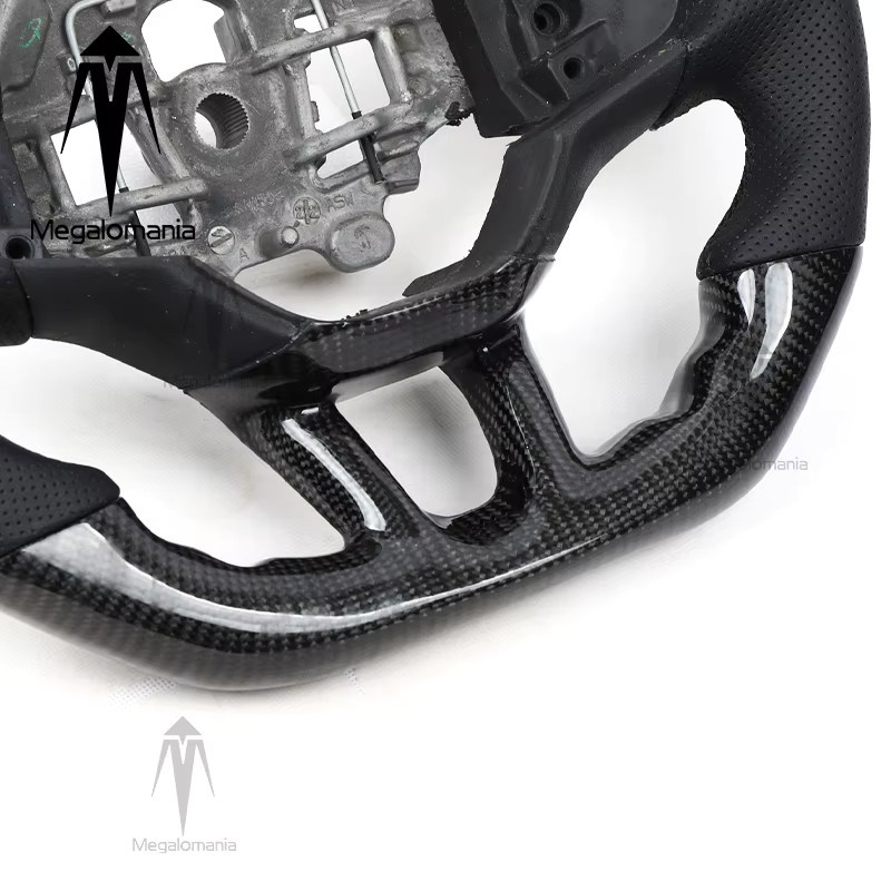 MEGALOMANIA Carbon Lenkrad in Schwarz passend für Peugeot 308 508 RCZ 3008 5008 408 4008 206 307 207 4007 2008 - Bild 5