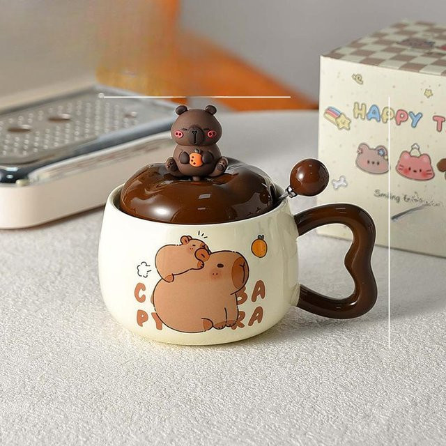 Niedliche Capybara Keramiktasse mit Deckel und Löffel, braun, 400 ml - Bild 1