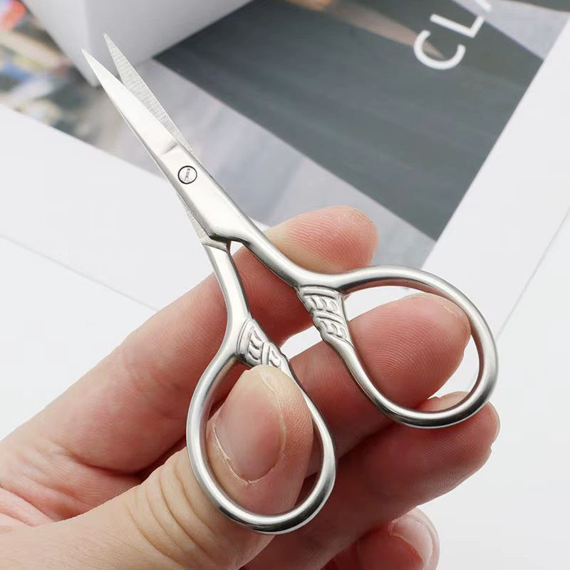 Vintage Schneider Schere aus gehärtetem Stahl mit Blumenmuster für Stoff und Handarbeit, Mehrfarbig - Bild 2