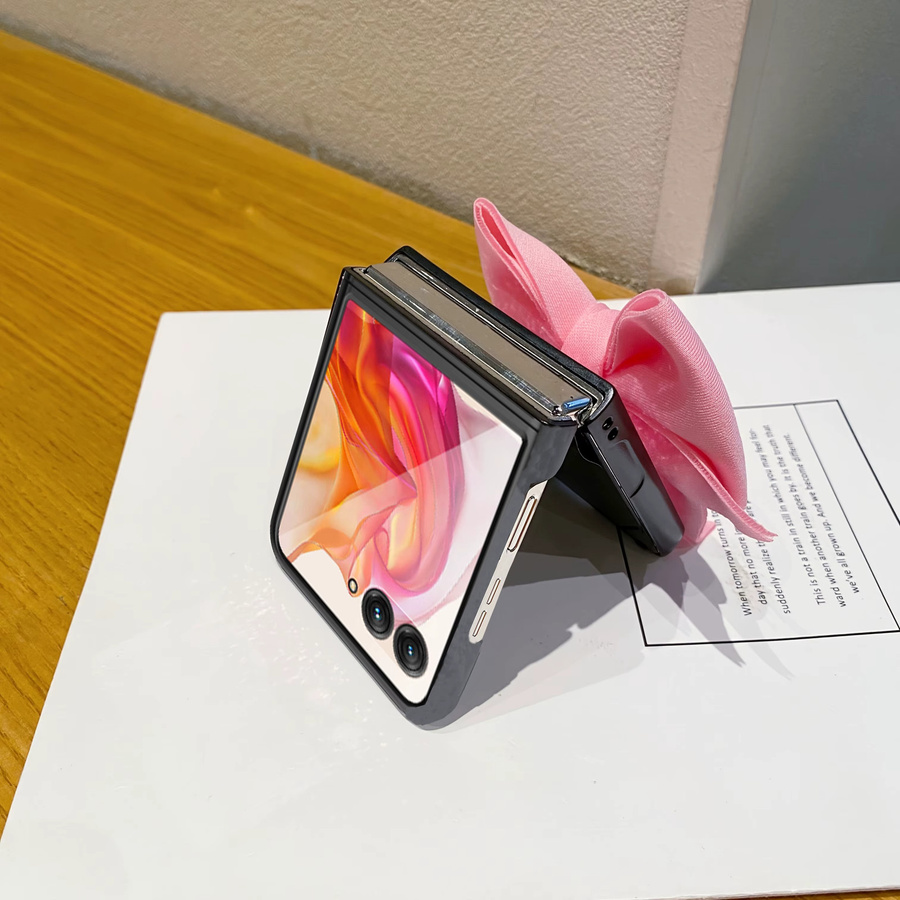 Stoßfeste 3D-Handyhülle mit rosa Strick-Schleife und Glitzer-Gitter-Design für Motorola Razr 40, 50, 60 und 70 Ultra - Bild 3