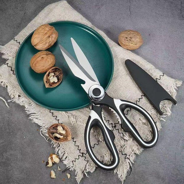 Multifunktionale Küchenschere von SEEQS aus Edelstahl in Schwarz zum Schneiden von Gemüse, Fisch und Knochen - Bild 1