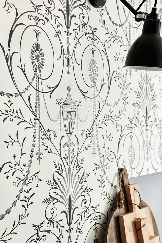Little Greene Tapete Marlborough Glace in Schwarz-Weiß im Vintage-Stil als Vlies-Tapete - Bild 3