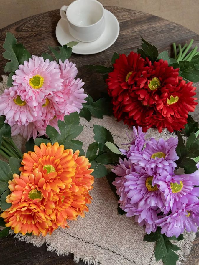 WQNJIN Set aus 12 künstlichen Chrysanthemenblüten in Blau für Hochzeitsdekoration und Blumenarrangements - Bild 3