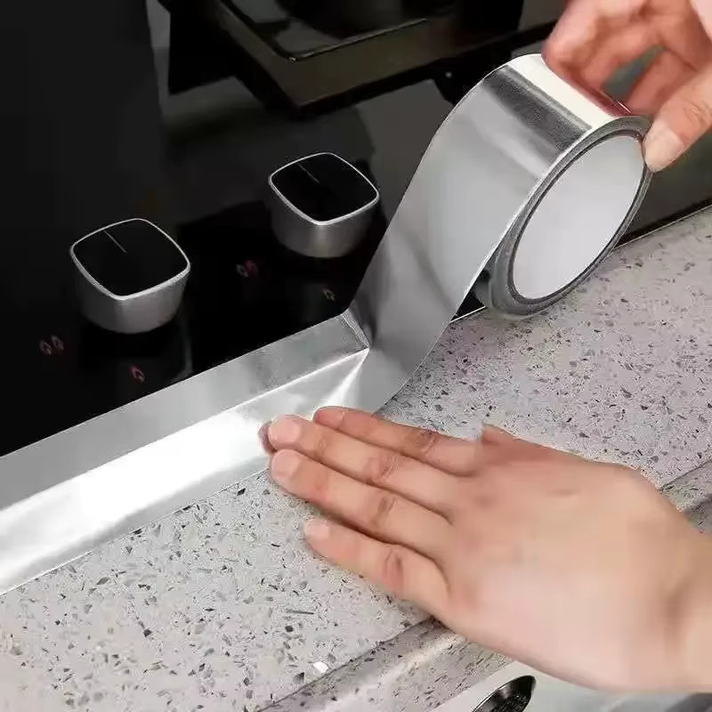 Wasserdichtes und hochtemperaturbeständiges Aluminiumfolienband in Silber zur Reparatur von Rohren und Küchenauspuffen - Bild 2
