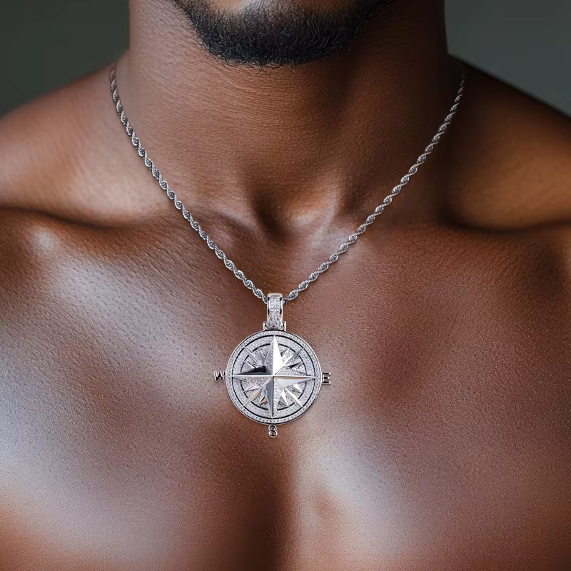 MossanRappr Kompass-Anhänger, 1,02 Karat Moissanit, 14K Vergoldet, Unisex - Bild 2
