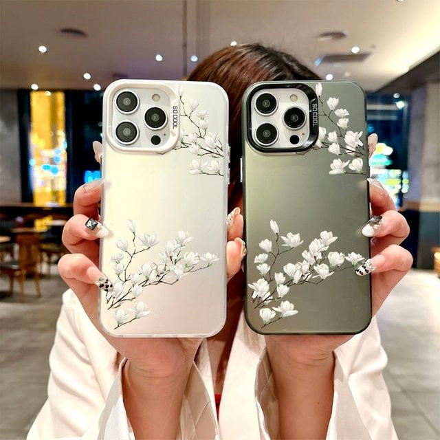 Stoßfeste Handyhülle mit weißem Blumenmuster für iPhone 11 bis iPhone 17 Pro Max, Rückseite in Schwarz oder Weiß - Bild 1