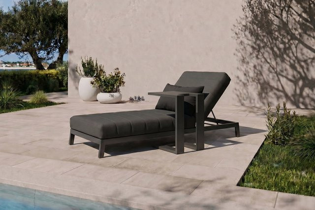 OUTFLEXX Bite Gartenliegen-Set in Anthrazit und Grau mit Aluminiumgestell, verstellbarer Kopfstütze und Seitentisch, B/H: 205 x 90 cm - Bild 1