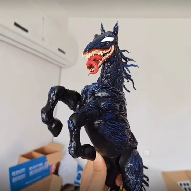 Bandai Venom Marvel Pferd Action Figur, beweglich - Bild 3