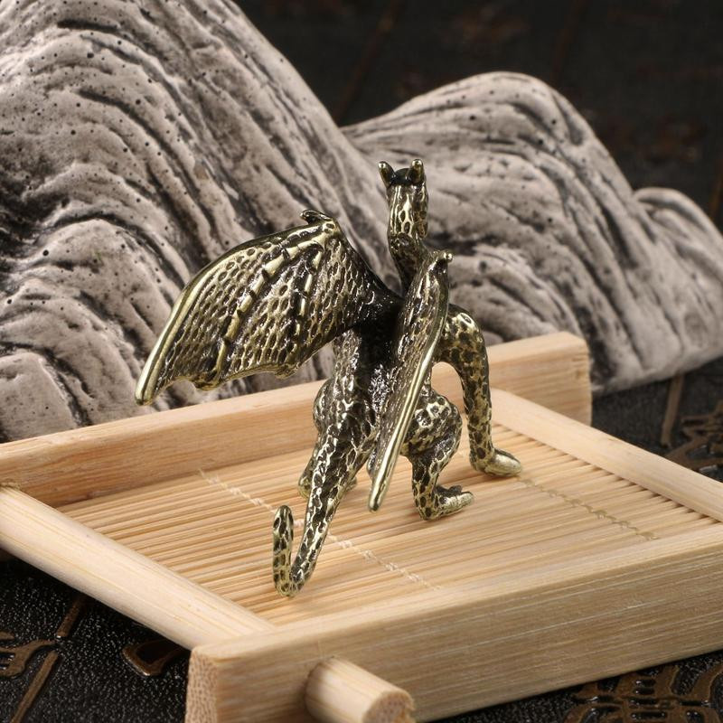 Yiran Furniture Pterosaurier Drache Statue aus Massivmessing in Gold als Feng Shui Desktop Ornament - Bild 2