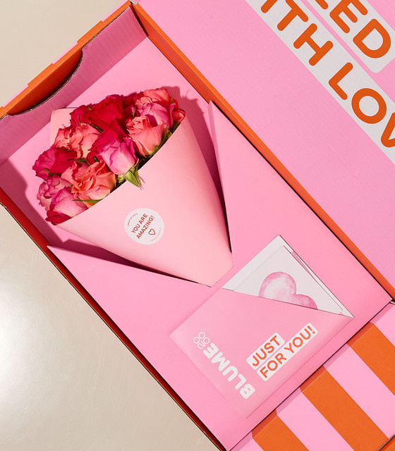 Blume2000 XOXO-Box Ever Arrangement Rosen Pink - Bild 1