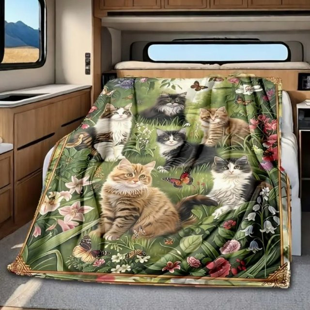 VIKAMA Flanelldecke mit Katzenmotiv in Multicolour, weiche Decke für Büro und Reisen - Bild 1