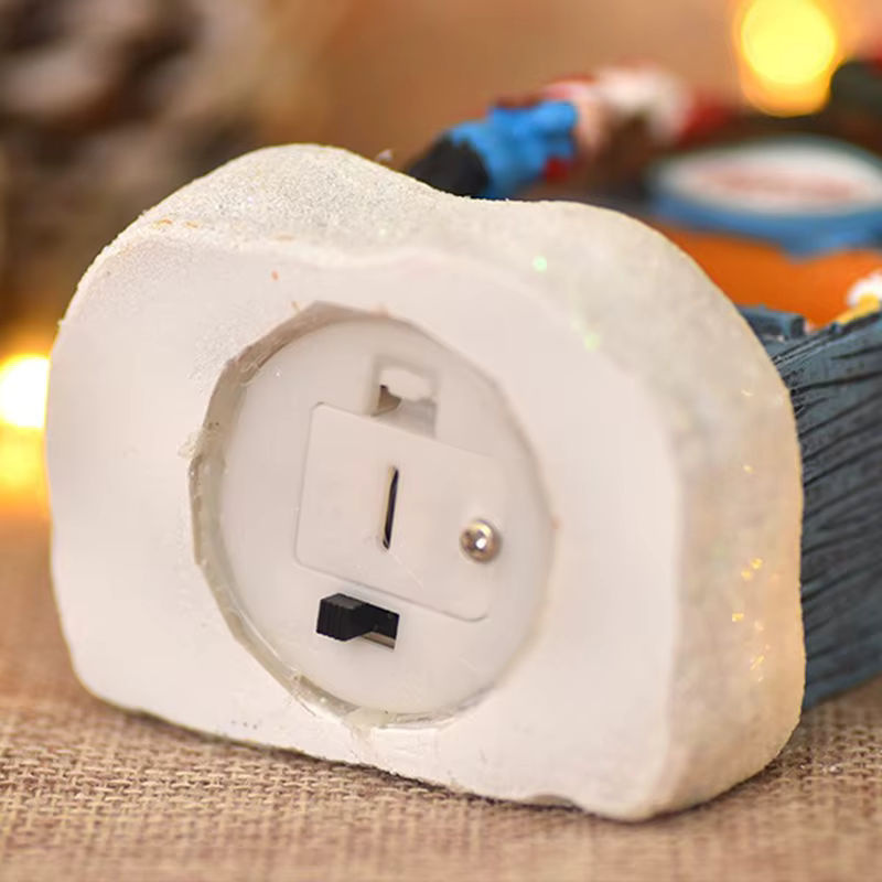 Lyfs Weihnachtshaus-Lichtdekoration als Tischornament in Mehrfarbig, Batteriebetrieben Nachtlicht aus Kunststoff - Bild 3