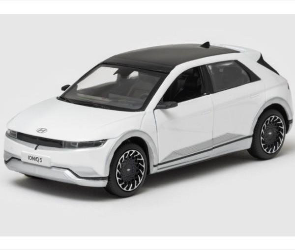 Board M Factory Hyundai Ioniq 5N Diecast, 1:38, Weiß, Metall - Bild 1