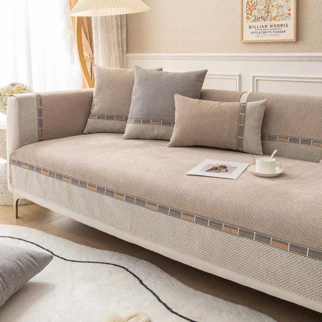 Nordischer Chenille Sofabezug für Ecksofas in Beige, rutschfest und waschbar, B/T: 70 x 70 cm - Bild 1