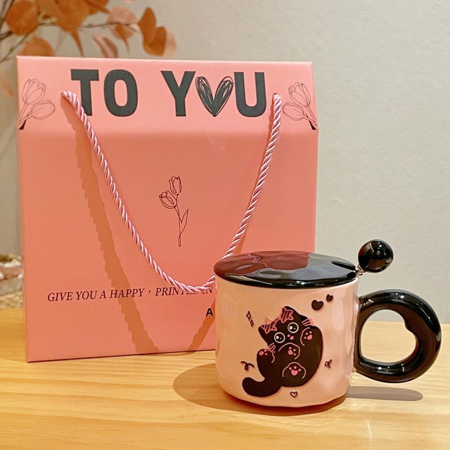 Niedliche Keramiktasse mit Deckel und Katzenmotiv in Pink, Volumen: 400 ml - Bild 1