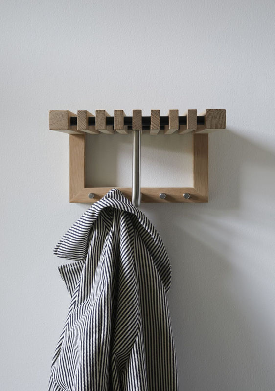 Skagerak By Fritz Hansen Cutter Minigarderobe aus Holz und Metall in Braun - Bild 2
