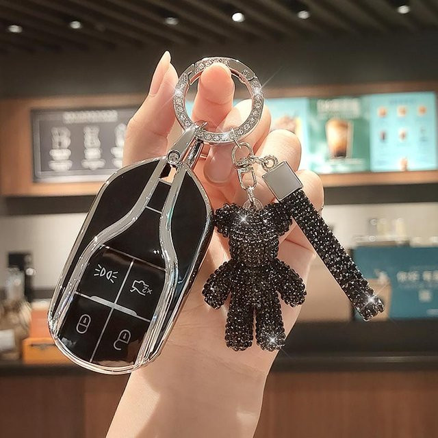 Schutzhülle aus TPU für Maserati Schlüssel Fernbedienung in Grau für Ghibli, Levante, GranCabrio, Quattroporte und GT - Bild 1
