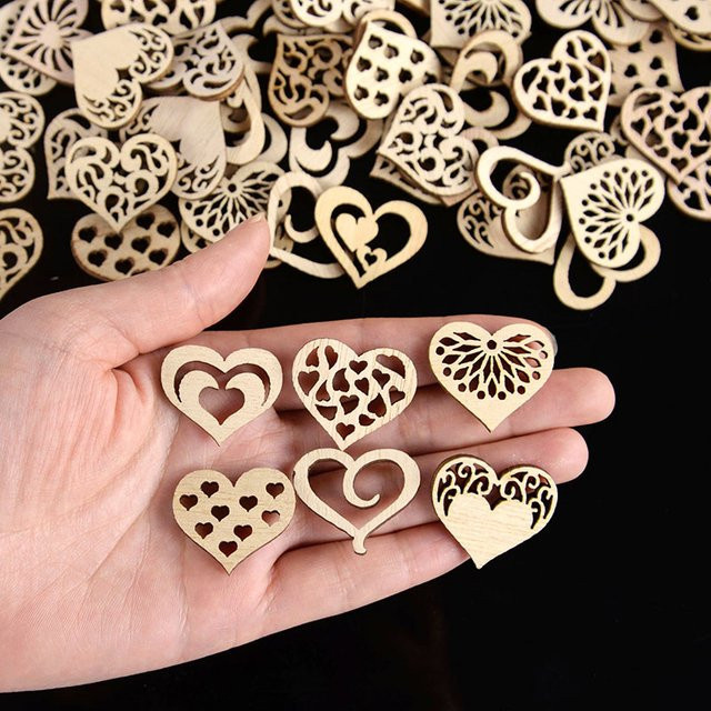 50 Stück ausgehöhlte Holz-Herz-Bastelscheiben von xunyihappy für rustikale Dekorationen, DIY Scrapbooking und Tischdeko bei Hochzeiten, Geburtstagen oder Weihnachten - Bild 1