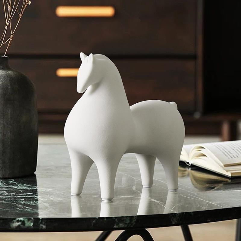 Tangma Keramikornament Pferd in Weiß von Yiran Furniture als dekorative Tischdekoration - Bild 5