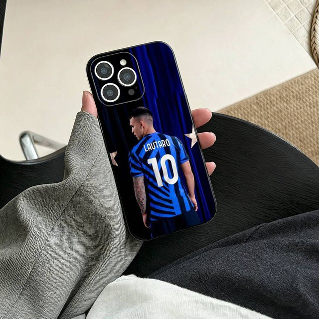 Lautaro Martinez Handyhülle für Apple iPhone 17 16 15 14 13 12 11 Pro Max Plus in Schwarz - Bild 1