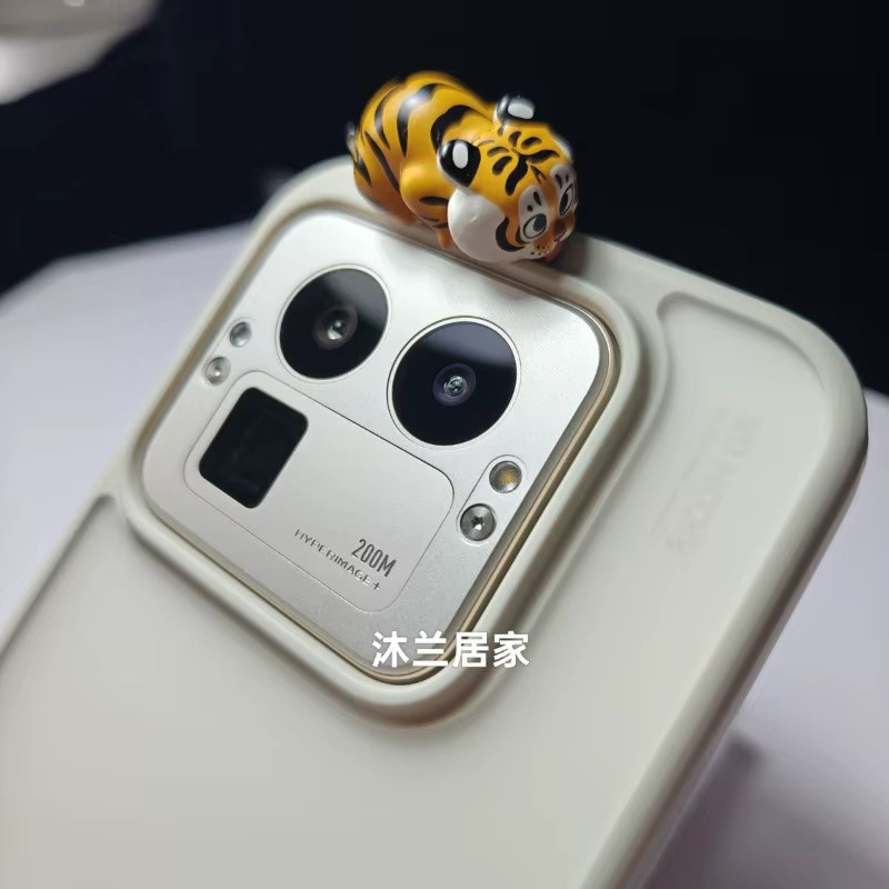 Transparente Acryl-Handyhülle mit mattem Hautgefühl für Realme GT 8 Pro in Schwarz - Bild 1