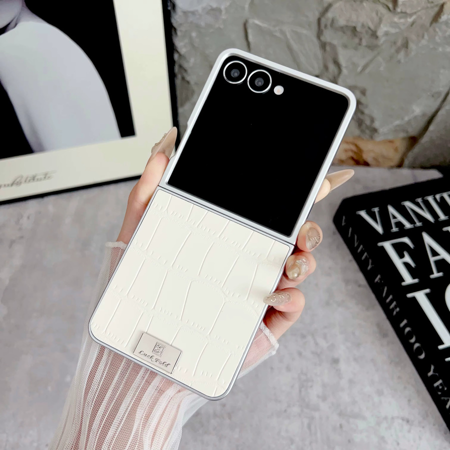 JINHR Schutzhülle aus Kunstleder mit Krokodilmuster für Samsung Galaxy Z Flip6, Z Flip5 und Z Flip4 in Beige - Bild 3